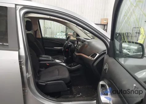 2015 Dodge Journey Sxt z USA, uszkodzony, nr VIN 3C4PDCBG8FT560908